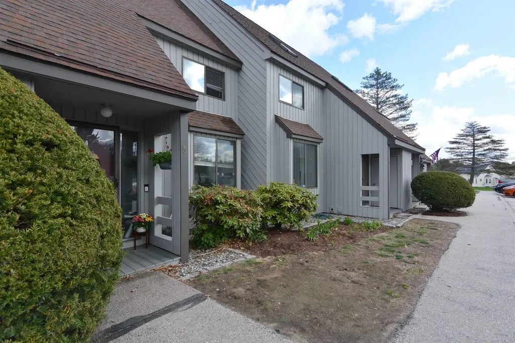 5 Harwich Court Merrimack NH 03054