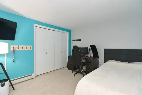 5 Harwich Court Merrimack NH 03054