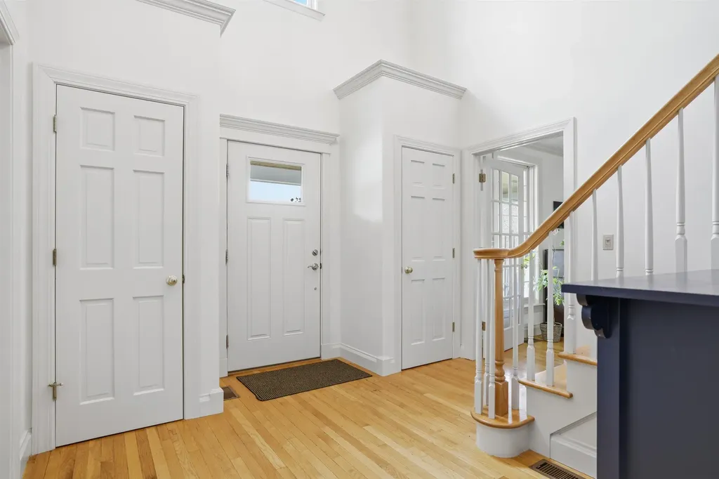 28 Wright Acres Road Bedford NH 03110