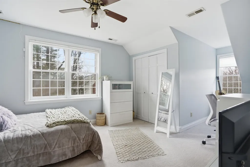 28 Wright Acres Road Bedford NH 03110