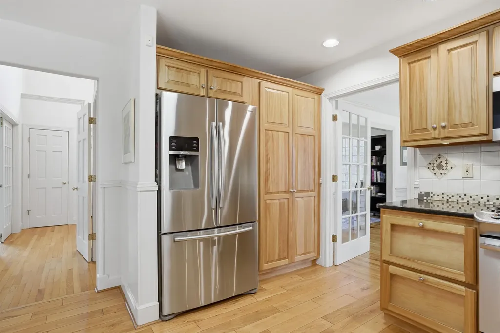 28 Wright Acres Road Bedford NH 03110