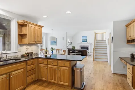 28 Wright Acres Road Bedford NH 03110