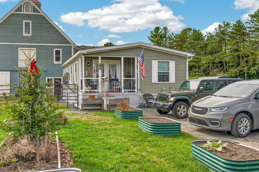 751 Main Road Stamford VT 05352