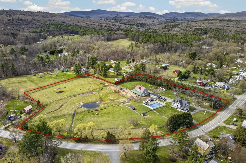 751 Main Road Stamford VT 05352