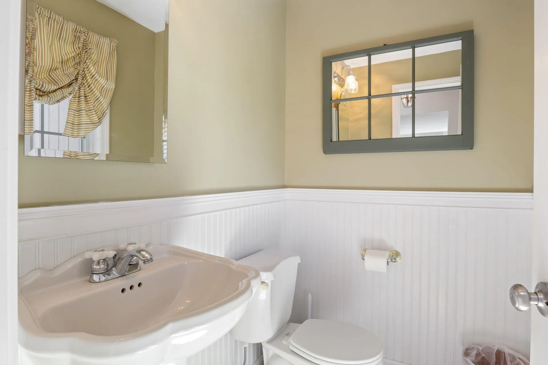 11 Captain Parker Drive Lee NH 03861