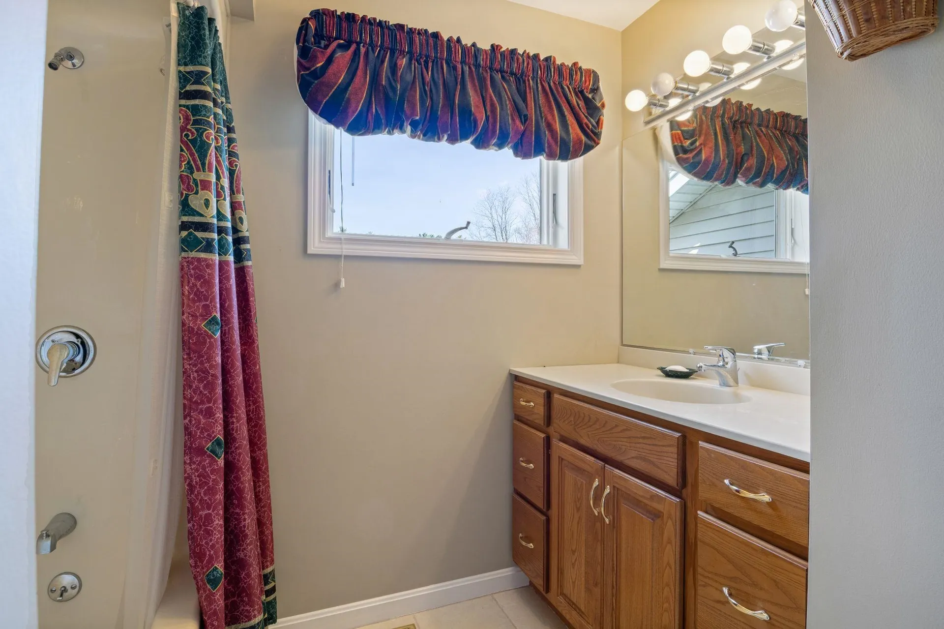 11 Captain Parker Drive Lee NH 03861