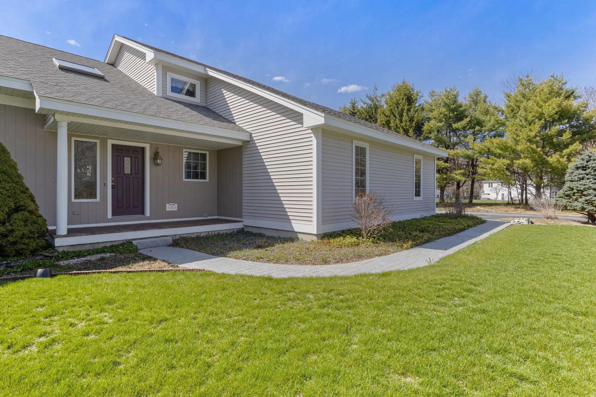 11 Captain Parker Drive Lee NH 03861