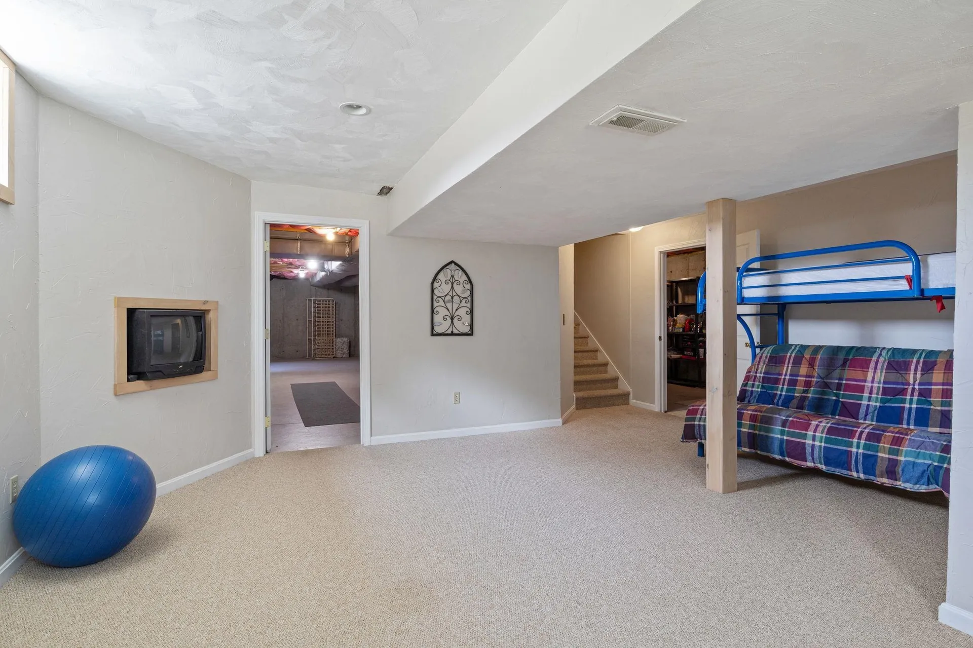 11 Captain Parker Drive Lee NH 03861