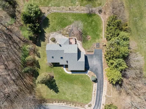 11 Captain Parker Drive Lee NH 03861