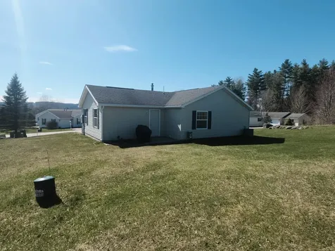 3 Sunset Avenue Franklin NH 03235