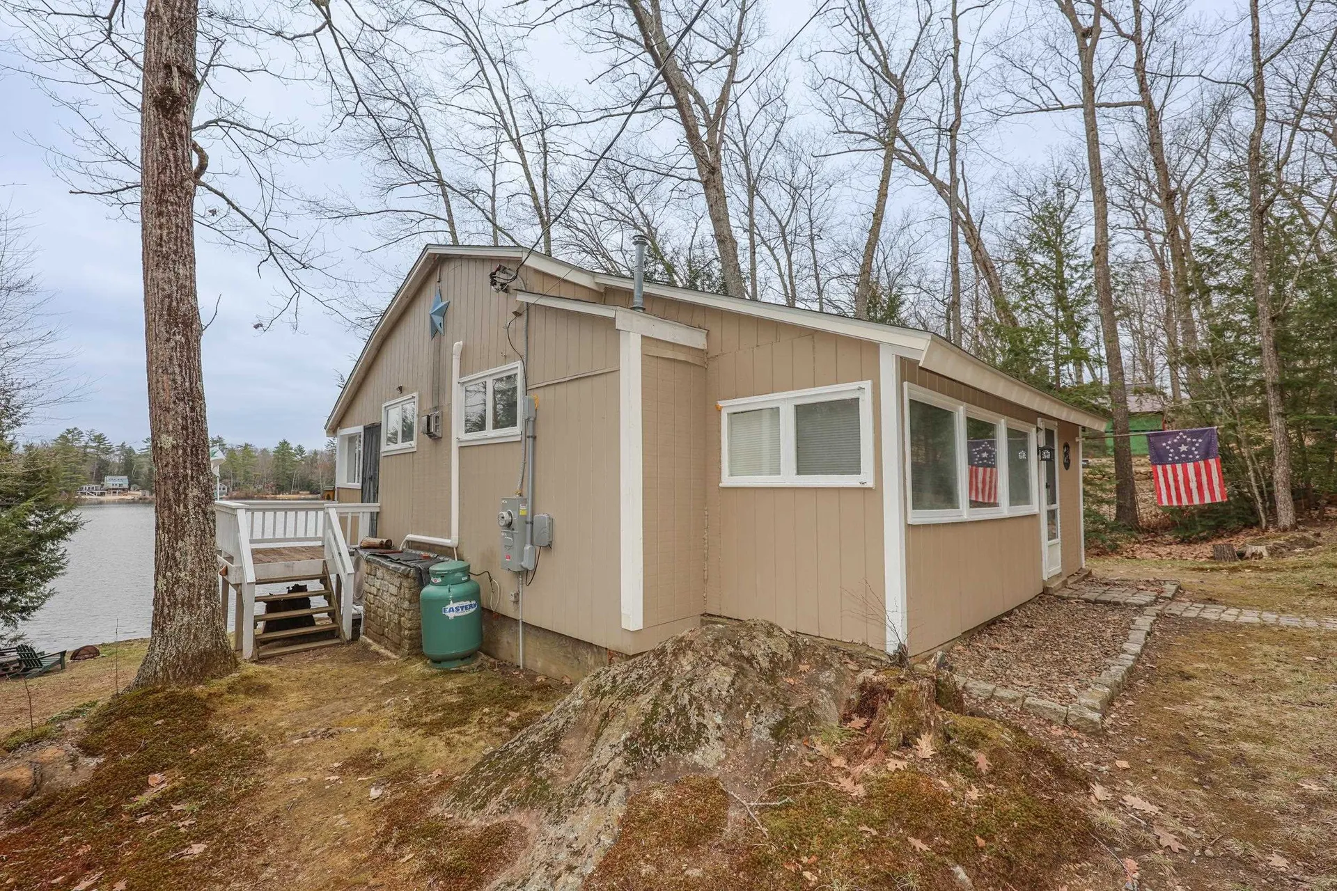 44 W Huntress Pond Road Barnstead NH 03225