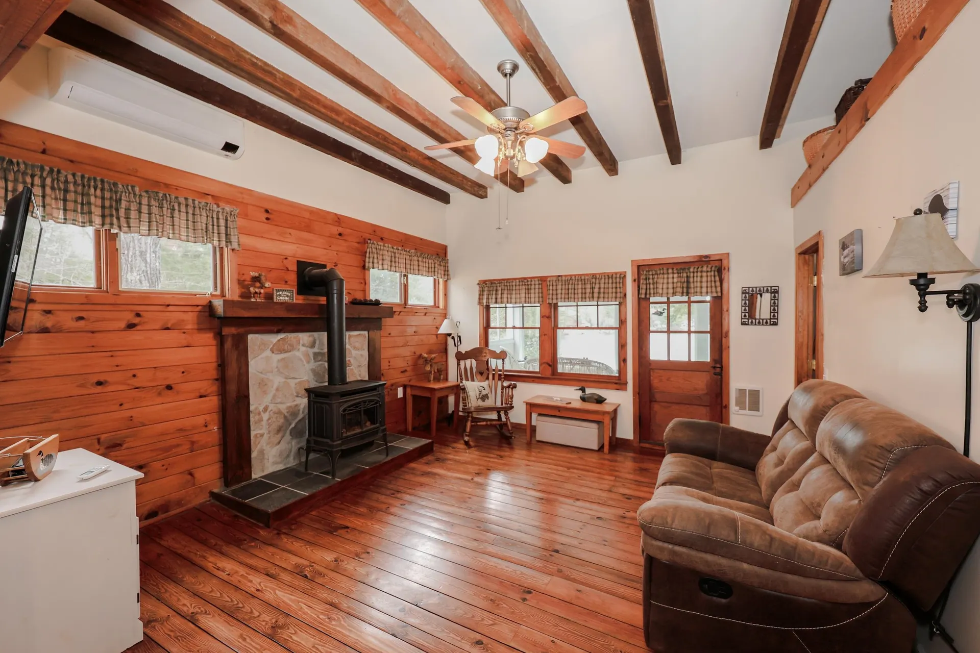 44 W Huntress Pond Road Barnstead NH 03225