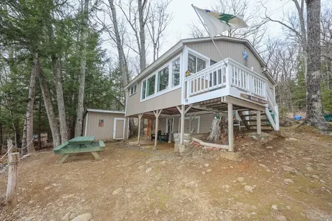 44 W Huntress Pond Road Barnstead NH 03225
