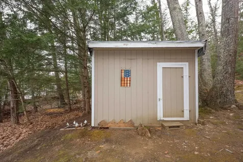 44 W Huntress Pond Road Barnstead NH 03225
