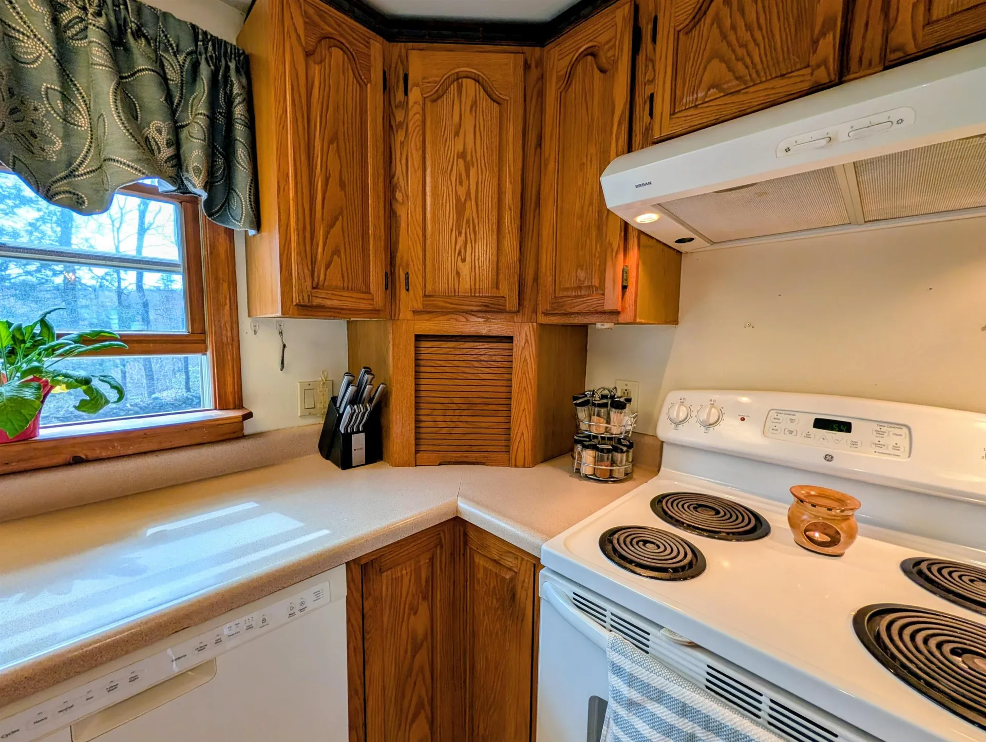 263 Cram Hill Road Lyndeborough NH 03082