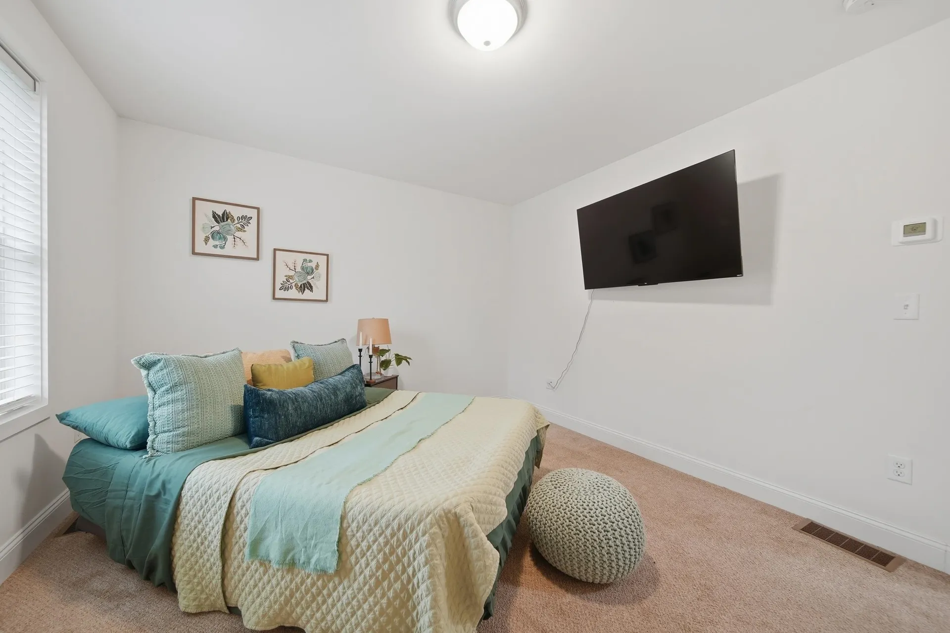 19 Biggs Avenue Epping NH 03042