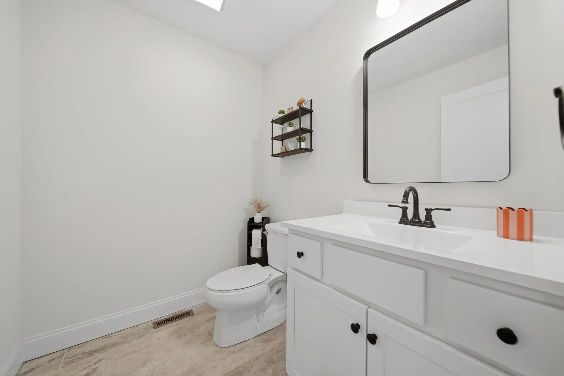 19 Biggs Avenue Epping NH 03042