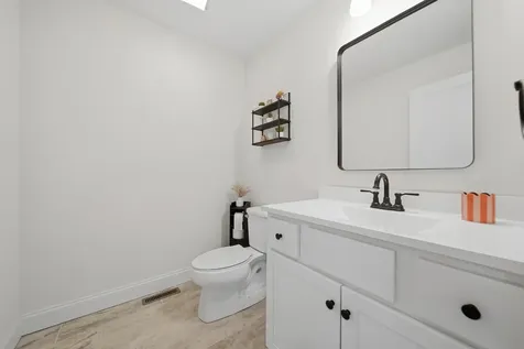 19 Biggs Avenue Epping NH 03042