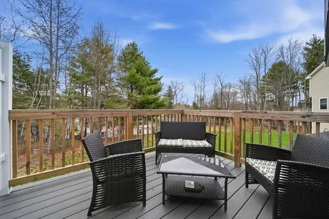 19 Biggs Avenue Epping NH 03042