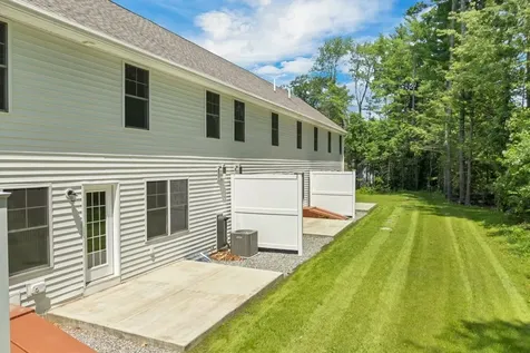 15-B Mustang Drive Litchfield NH 03052