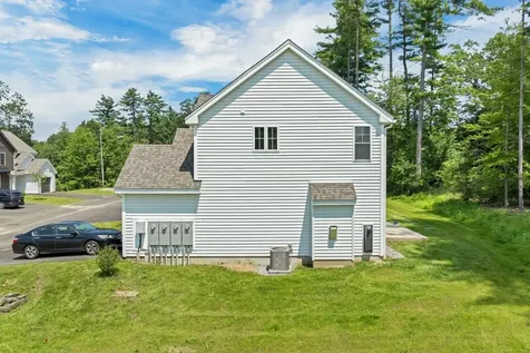 15-B Mustang Drive Litchfield NH 03052