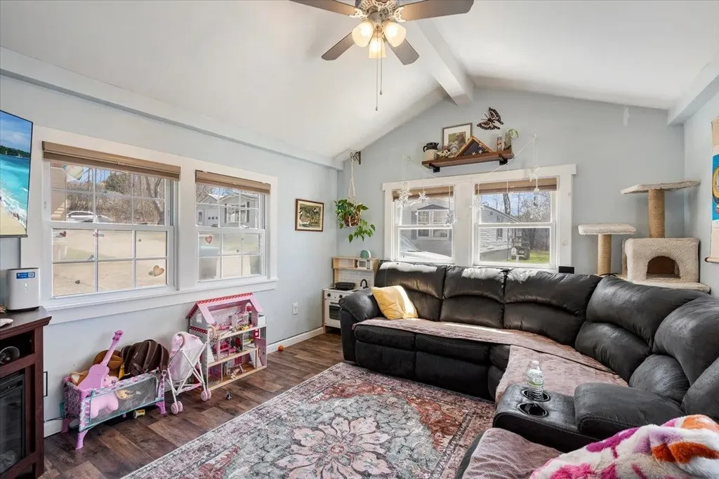 142 Penny Lane Shelburne VT 05482
