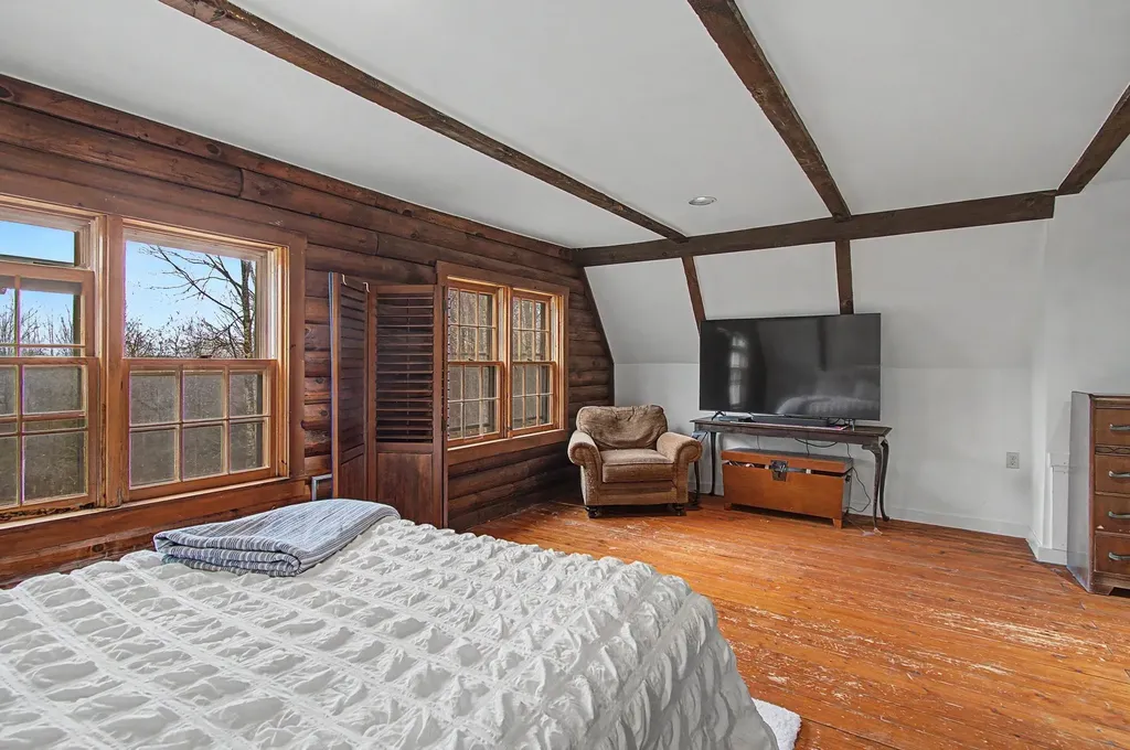 150 The Hill Road Fletcher VT 05444