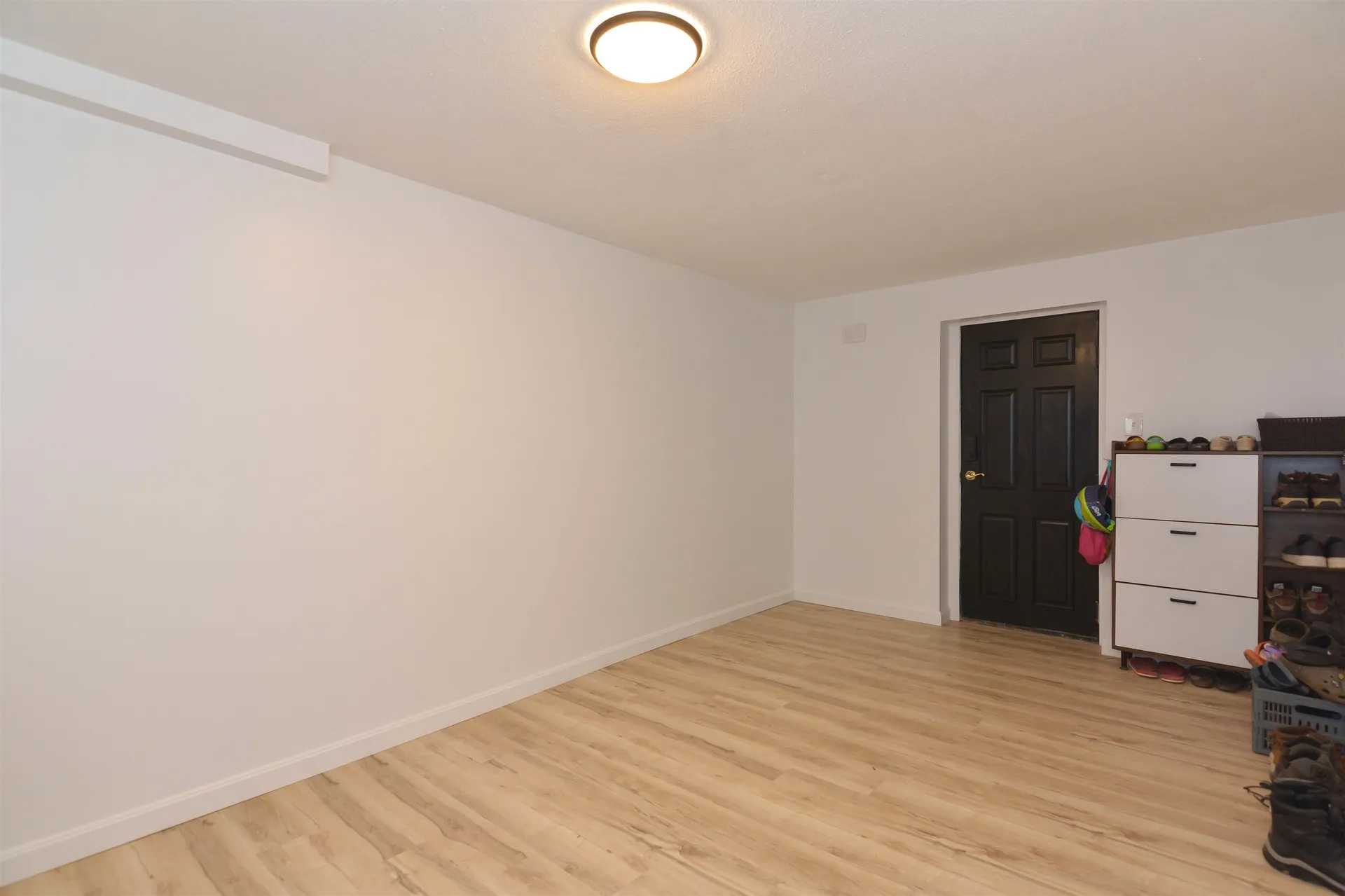 183 Chester Road Derry NH 03038
