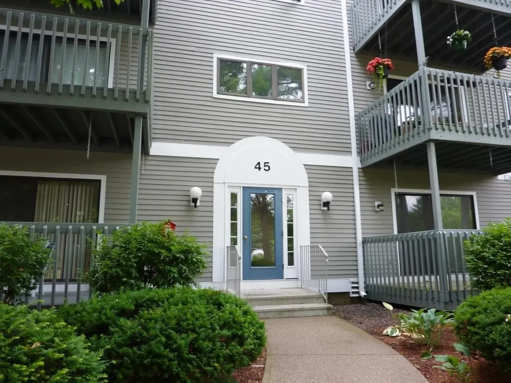 45 Dogwood Drive Nashua NH 03062