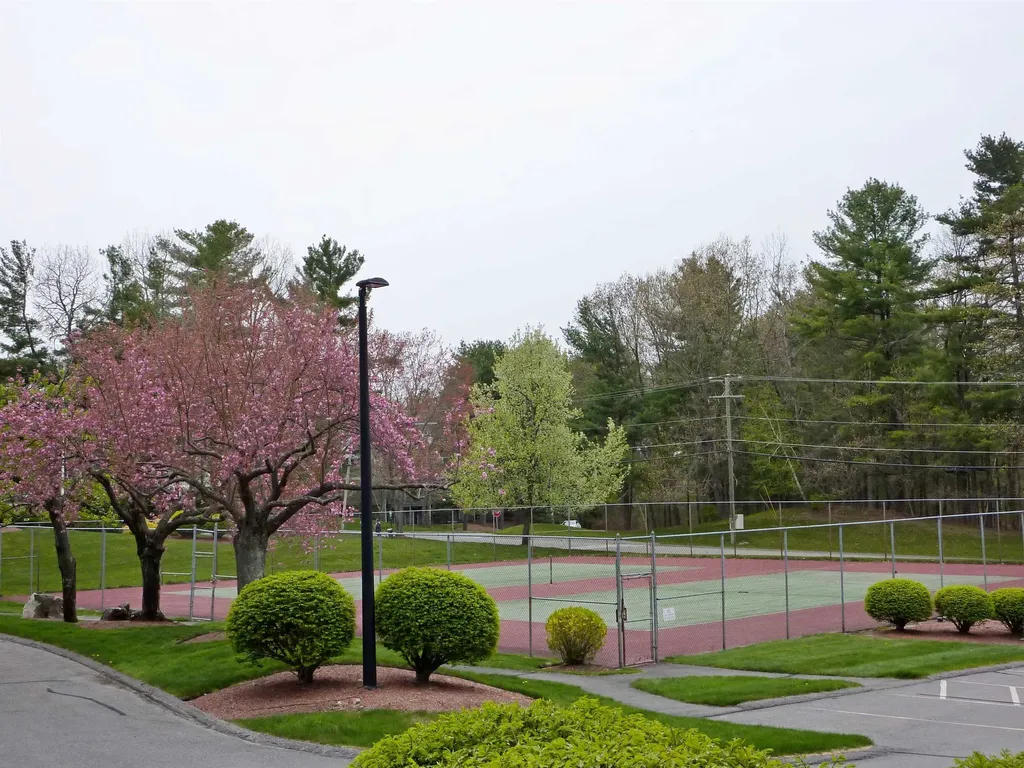 45 Dogwood Drive Nashua NH 03062