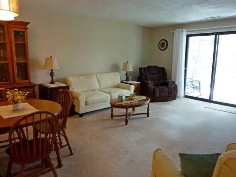 45 Dogwood Drive Nashua NH 03062