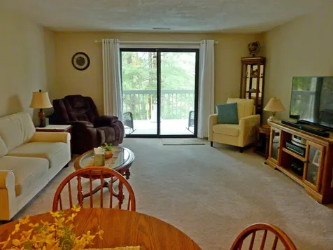 45 Dogwood Drive Nashua NH 03062