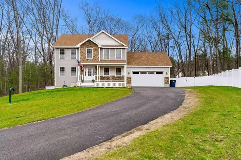 11A Springview Terrace Plaistow NH 03865