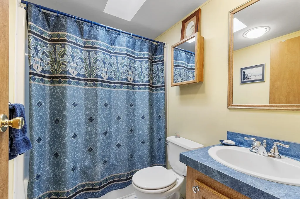 53 Oak Drive North Hampton NH 03862