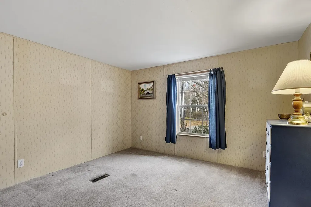 53 Oak Drive North Hampton NH 03862