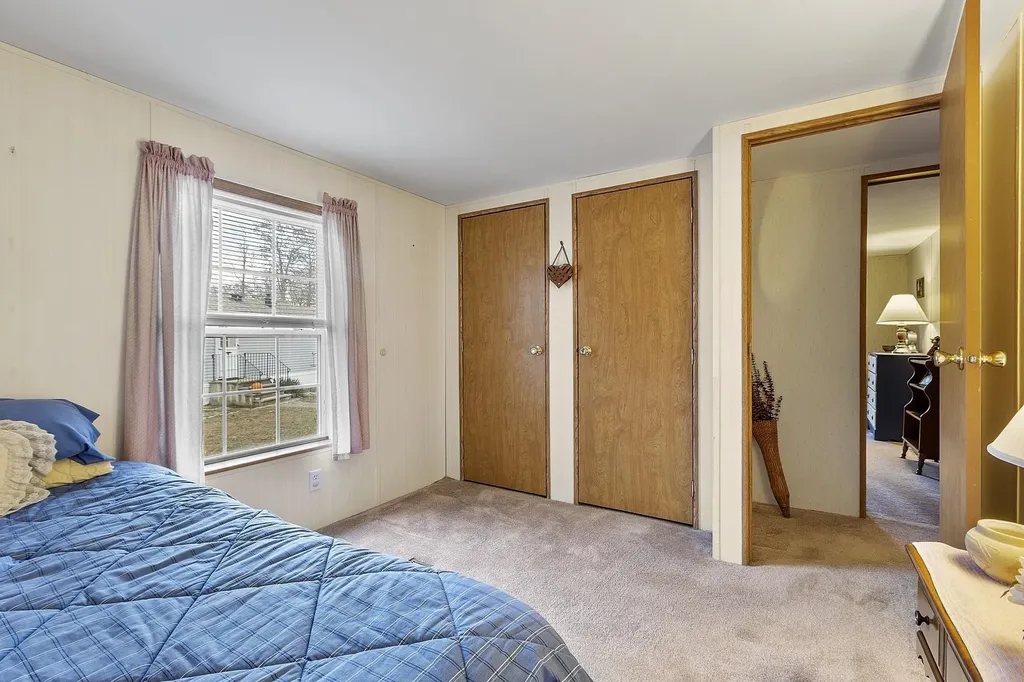 53 Oak Drive North Hampton NH 03862