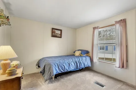 53 Oak Drive North Hampton NH 03862