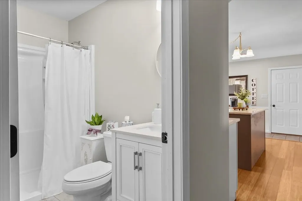 6 Vivian Lane St. Albans Town VT 05478
