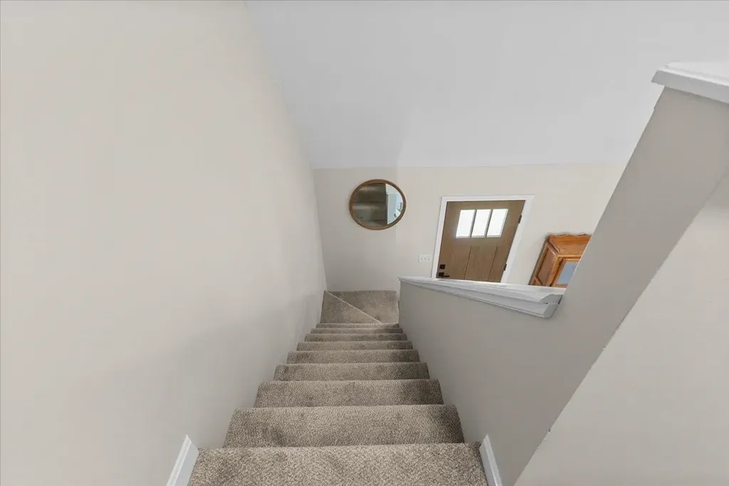6 Vivian Lane St. Albans Town VT 05478