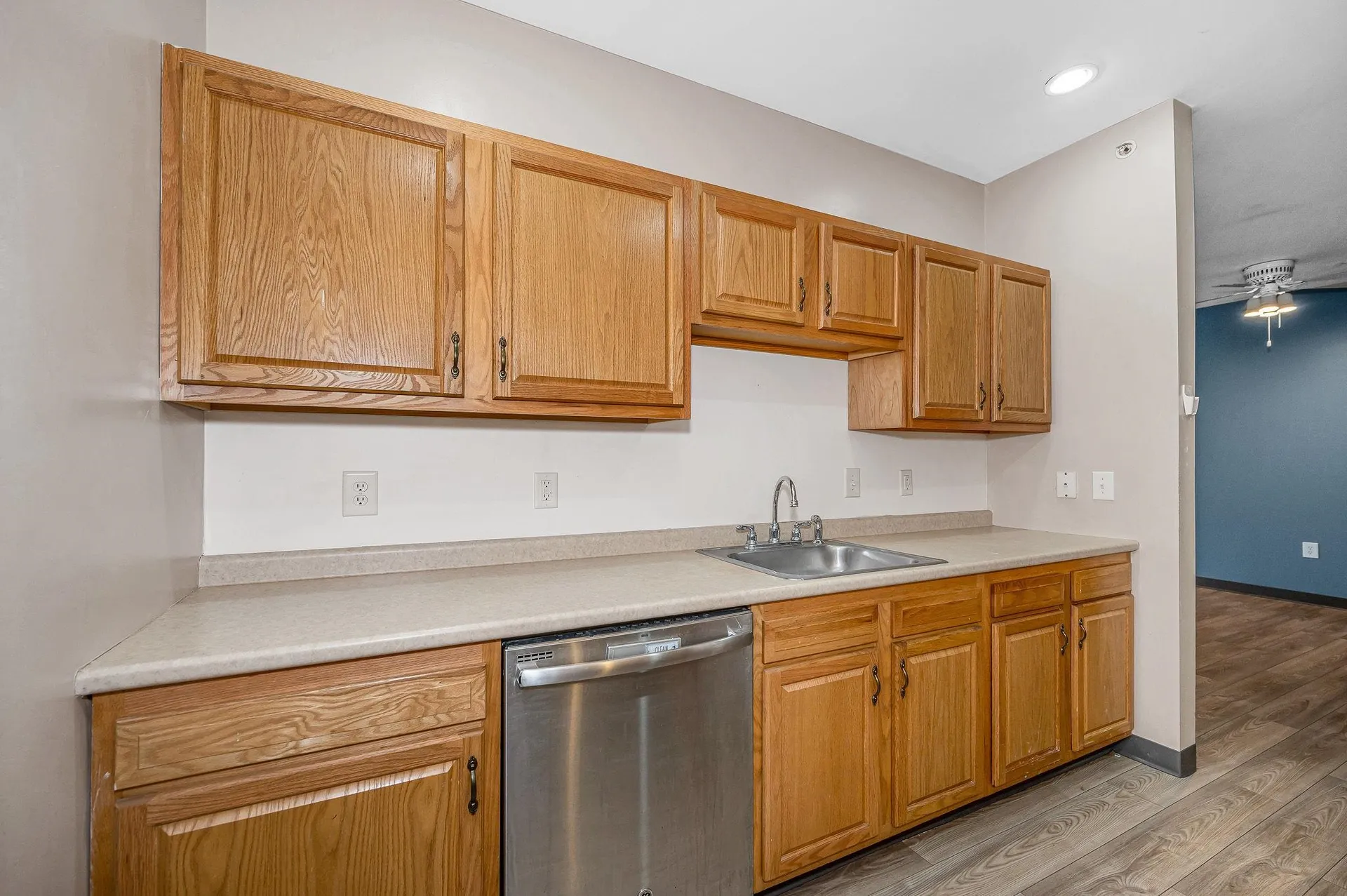 18 Harbor Avenue Nashua NH 03060