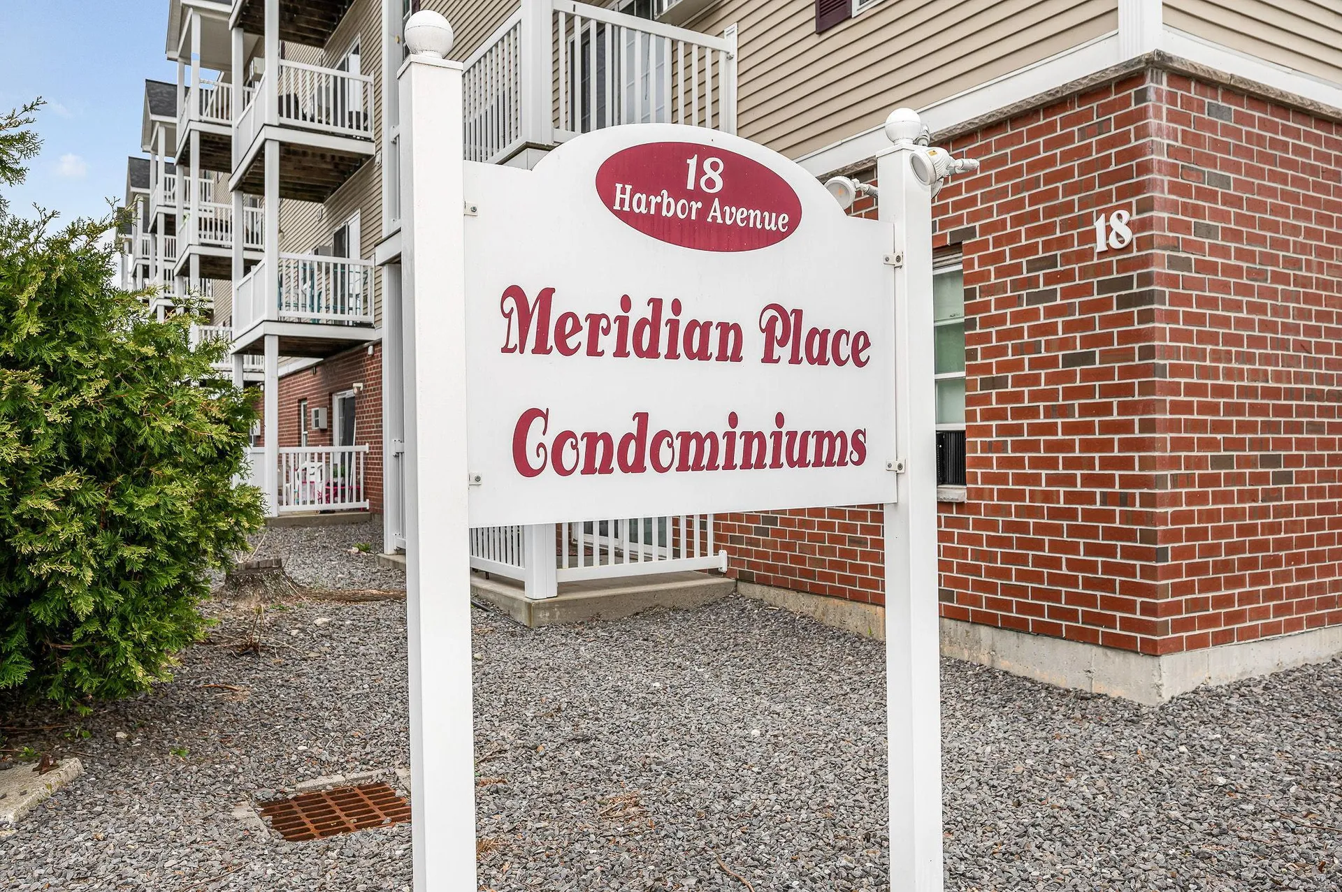 18 Harbor Avenue Nashua NH 03060