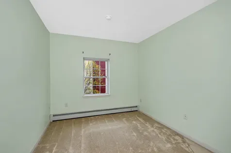 18 Harbor Avenue Nashua NH 03060