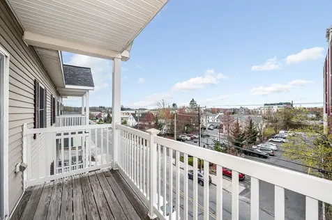 18 Harbor Avenue Nashua NH 03060