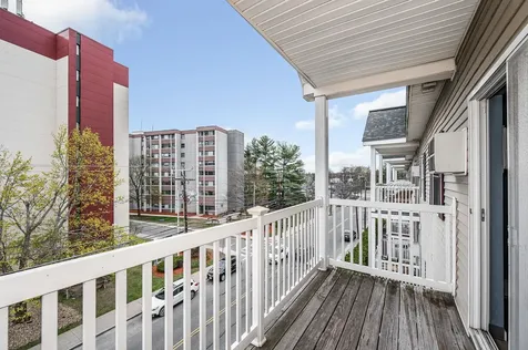18 Harbor Avenue Nashua NH 03060