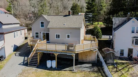326 Glen Road Newport City VT 05855