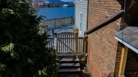 326 Glen Road Newport City VT 05855