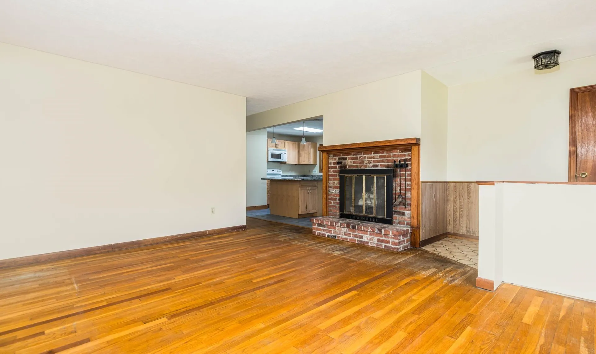 3 Mark Avenue Stratham NH 03885