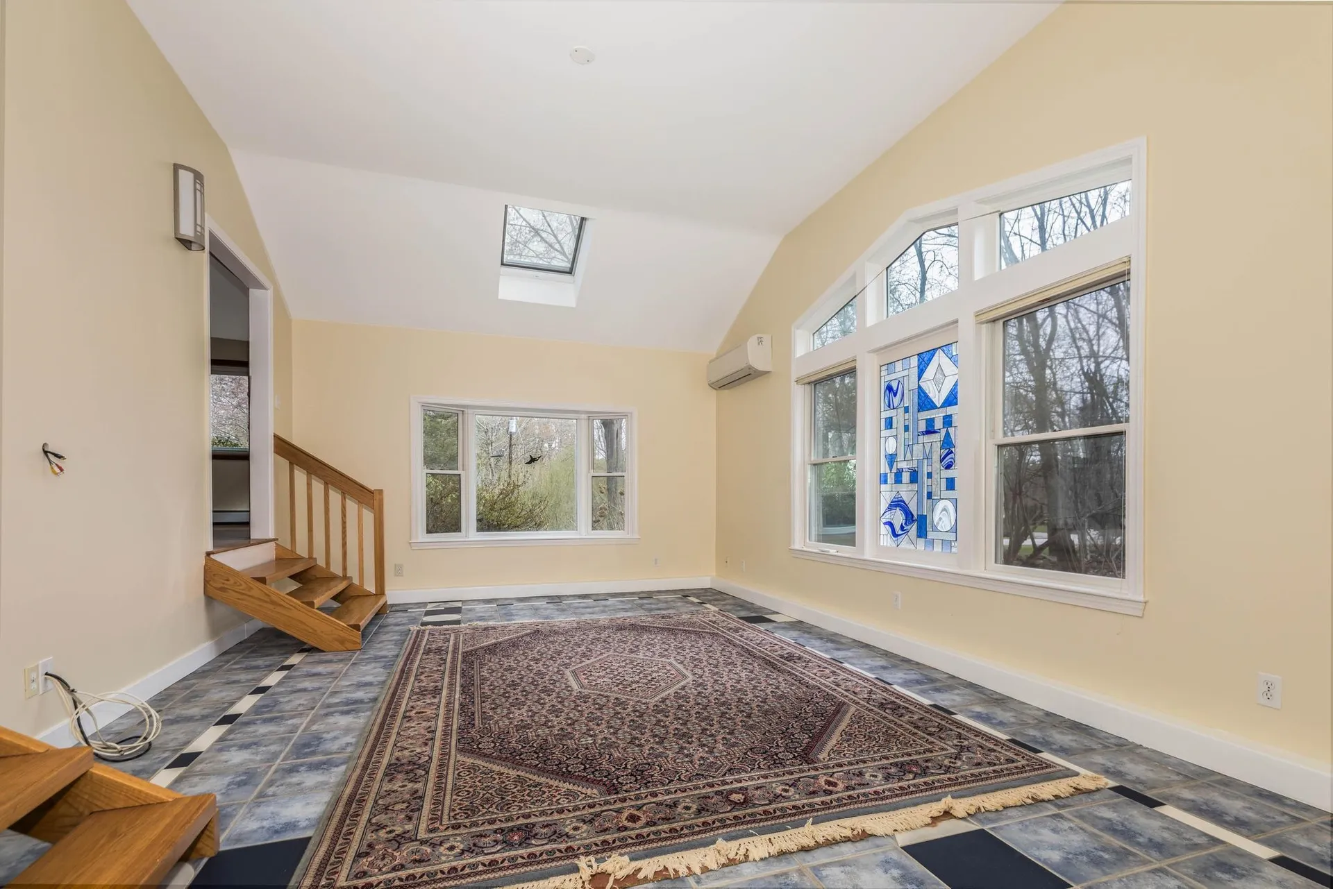 3 Mark Avenue Stratham NH 03885