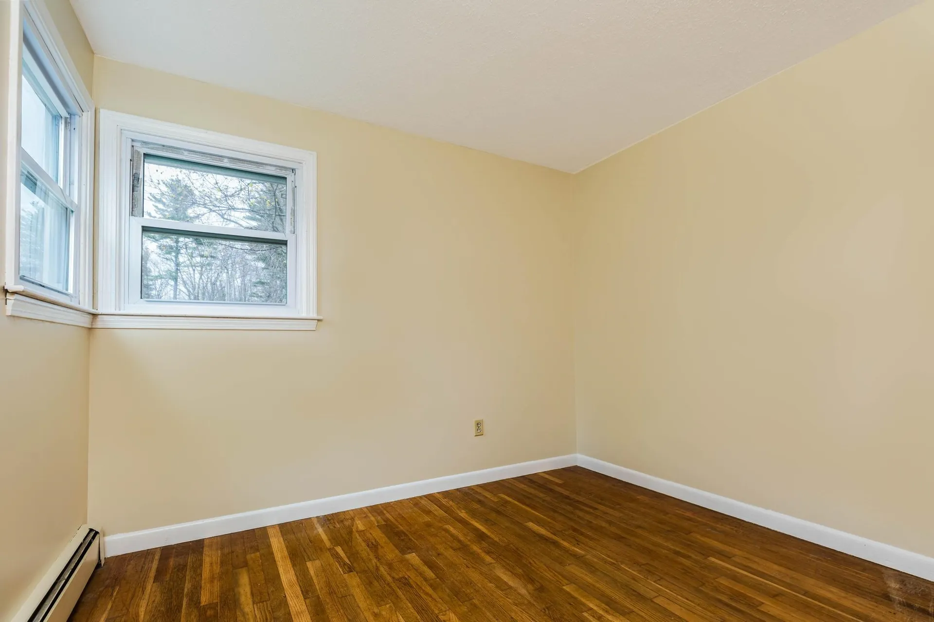 3 Mark Avenue Stratham NH 03885