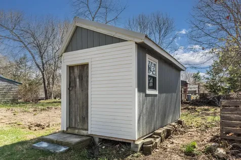 3 Mark Avenue Stratham NH 03885